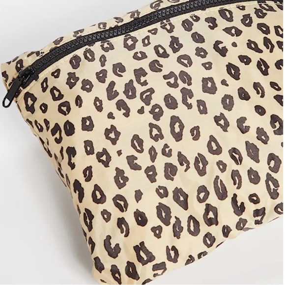 NWT BAGGU HONEY LEOPARD Giant Shopping Bag - Shopbop Exclusive - Picture 3 of 6
